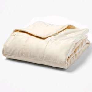 🥳HOST PICK!🥳 NWOT Tranquility 12# weighted blanket in ivory
